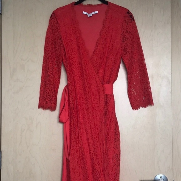 NWOT Diane VonFurstenberg Julianna Lace Wrap Dress - Picture 5 of 5